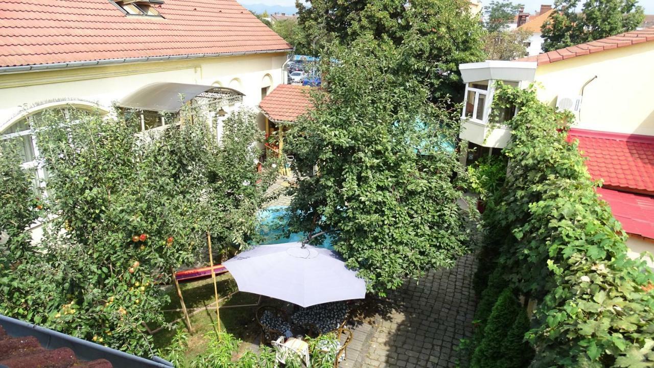 Casa Elysee 호텔 데바 외부 사진