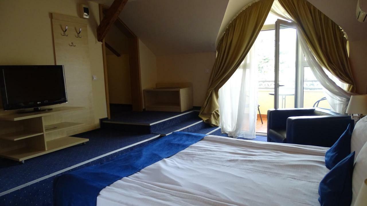 Casa Elysee 호텔 데바 외부 사진
